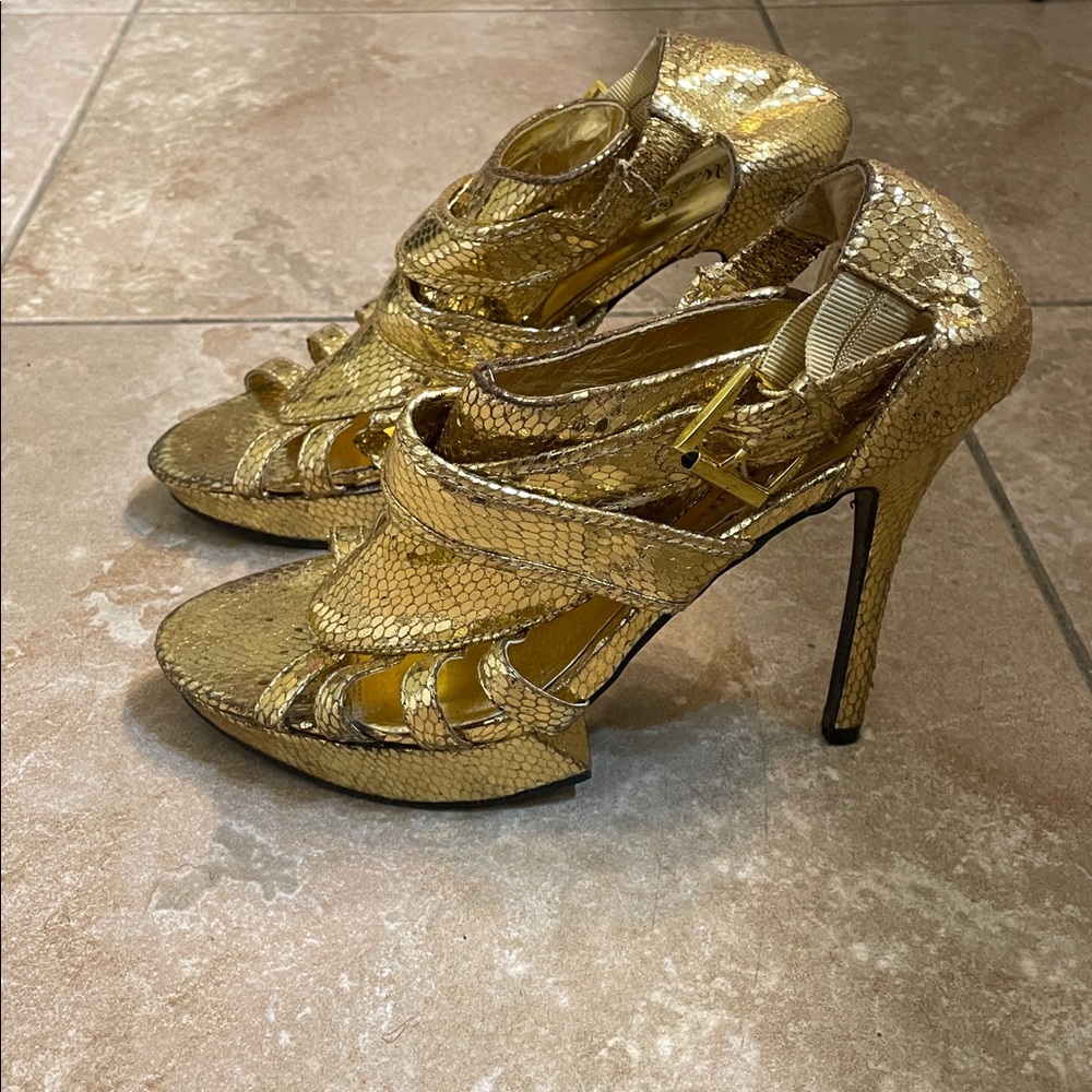 Wild Rose Gold Textured High Heels